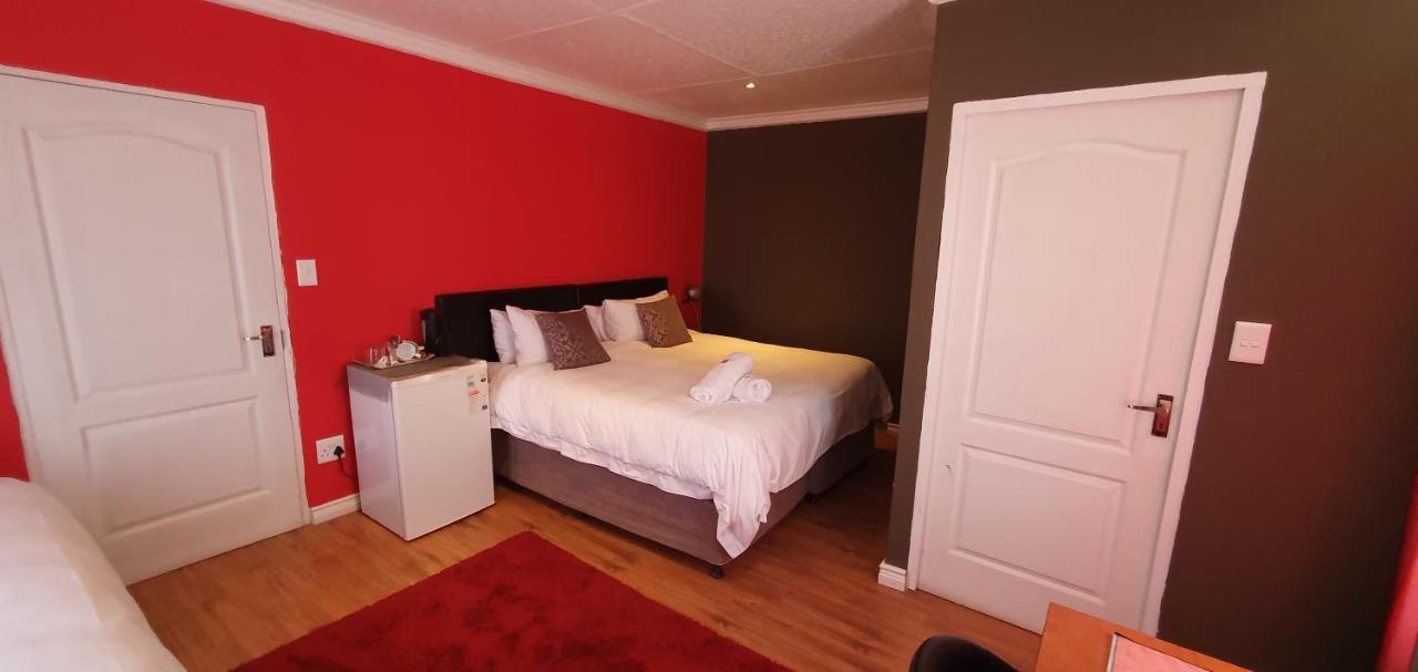 Beth El Guesthouse Brackenfell Extérieur photo